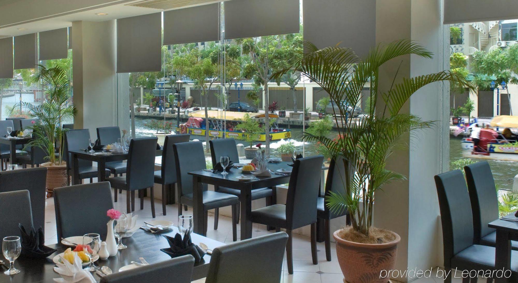Wana Riverside Hotel Malacca Restaurant billede